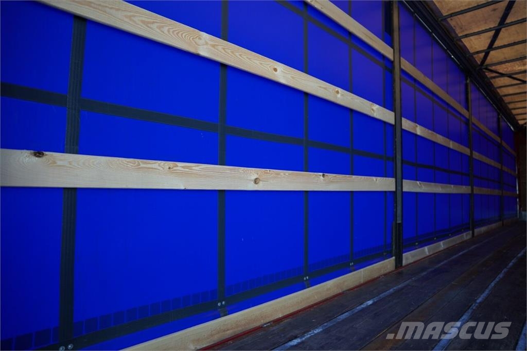 Fruehauf STANDARD Semirremolques de caja de lona