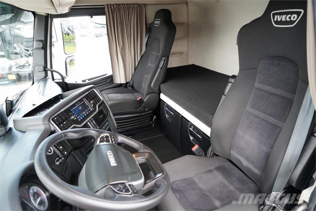 Iveco S-WAY 510 Tracteur routier
