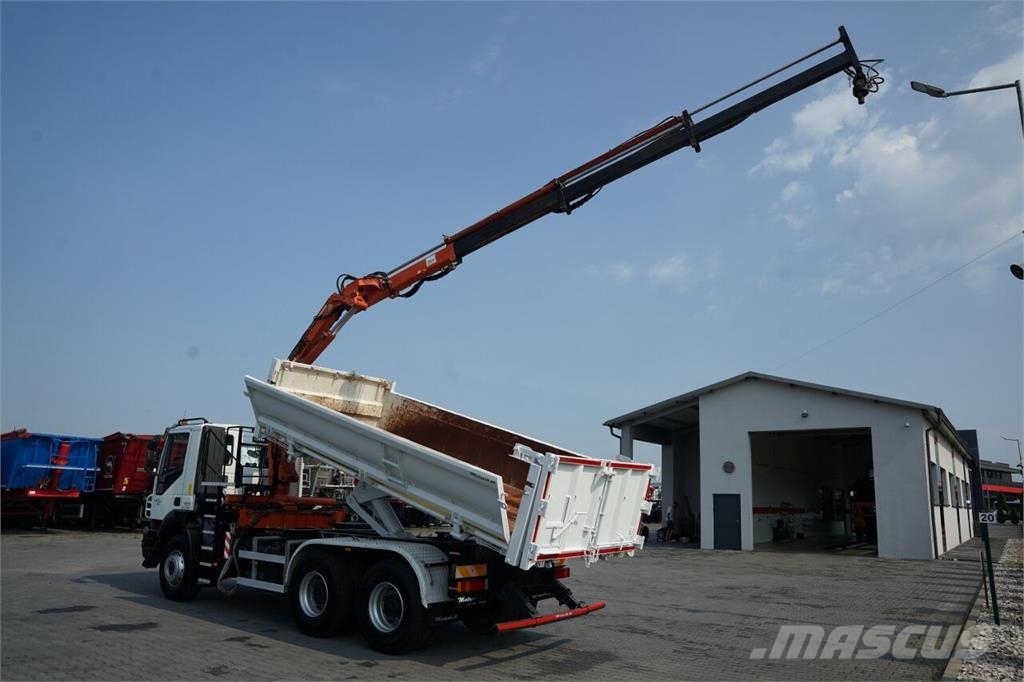 Iveco TRAKKER 410 / 6X4 / 2 STR. WYWROTKA + HDS ATLAS 12 Bañeras basculantes usadas