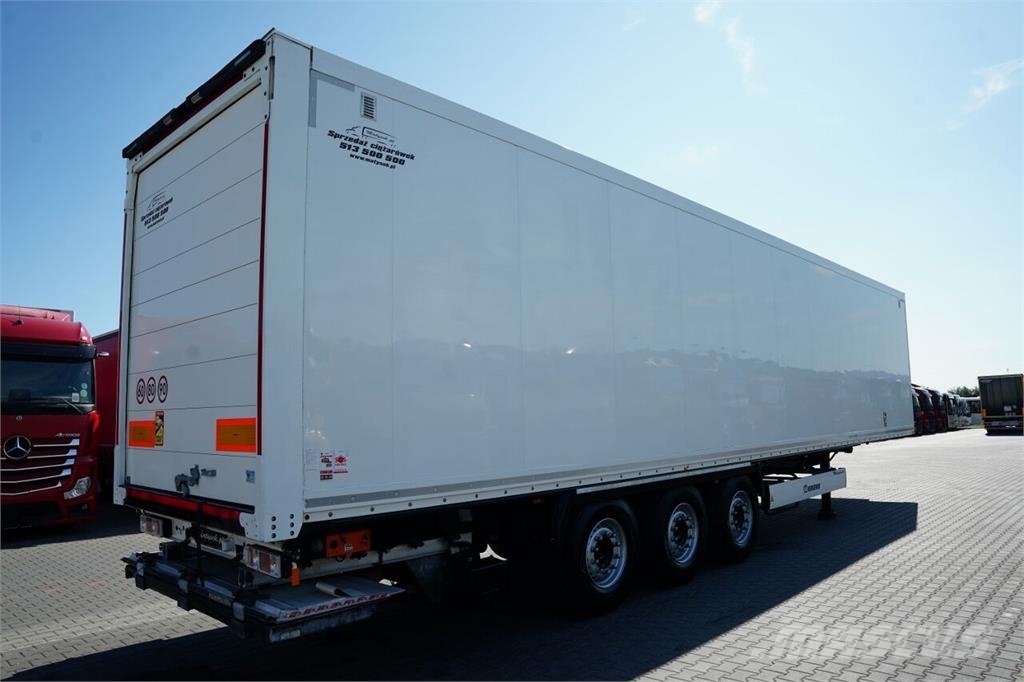 Krone Gesloten opleggers