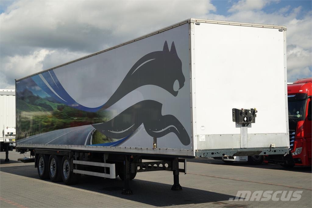 Lecitrailer Dobozos félpótkocsik