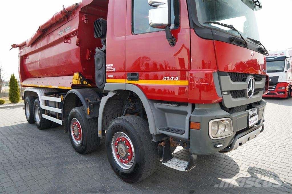 Mercedes-Benz ACTROS 4144 Camiones bañeras basculantes o volquetes