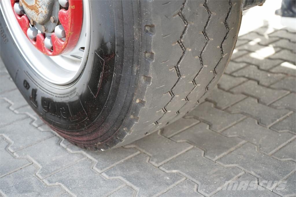 Mercedes-Benz ACTROS 4144 Camiones bañeras basculantes o volquetes