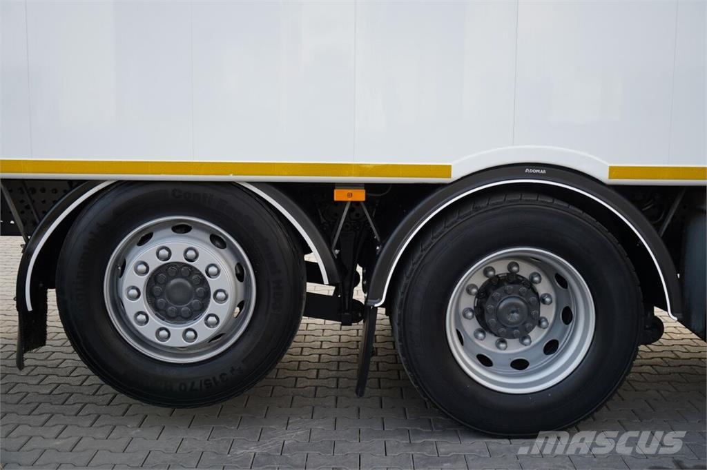 Mercedes-Benz ACTROS 2543 / PODEA DE TRACȚIE / 6X2 / DIRECȚIE /  Camiones caja cerrada