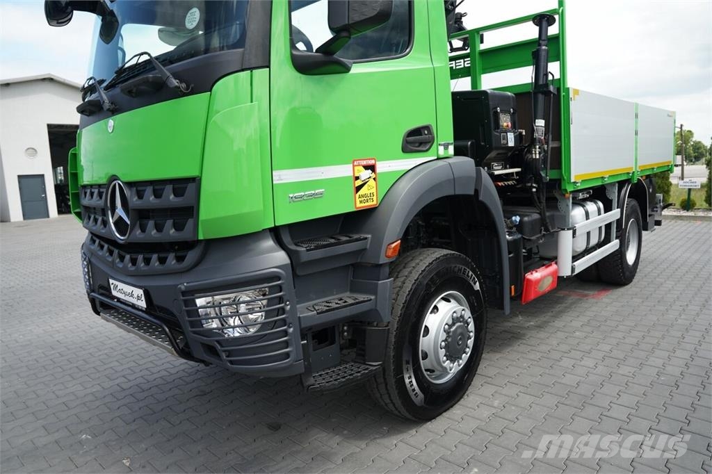 Mercedes-Benz AROCS 1835 Camiones plataforma