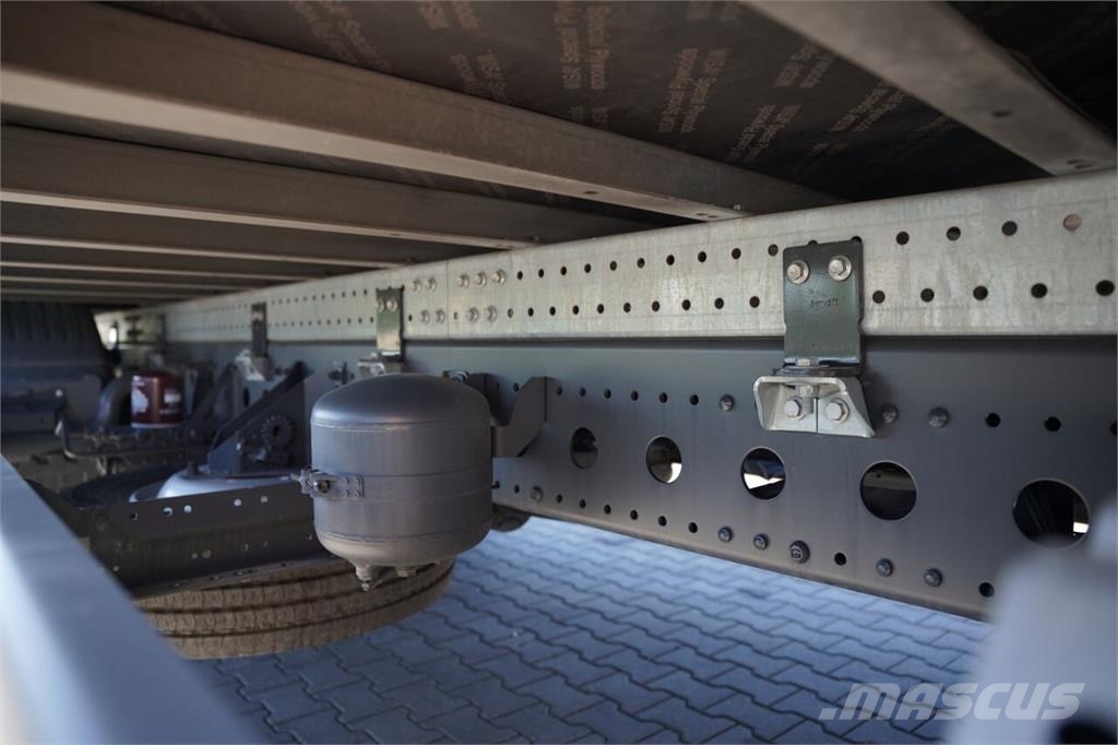 Mercedes-Benz ATEGO 1221 Camiones con caja de remolque