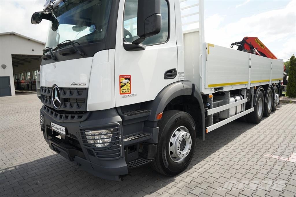 Mercedes-Benz AROCS 3246 / TRIDEM / 8X4 /  SKRZYNIOWY - 7,3 M /  شاحنات مسطحة/مفصلية الجوانب