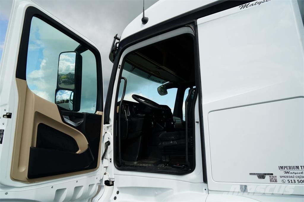 Mercedes-Benz Actros 2545 Camión con caja abierta