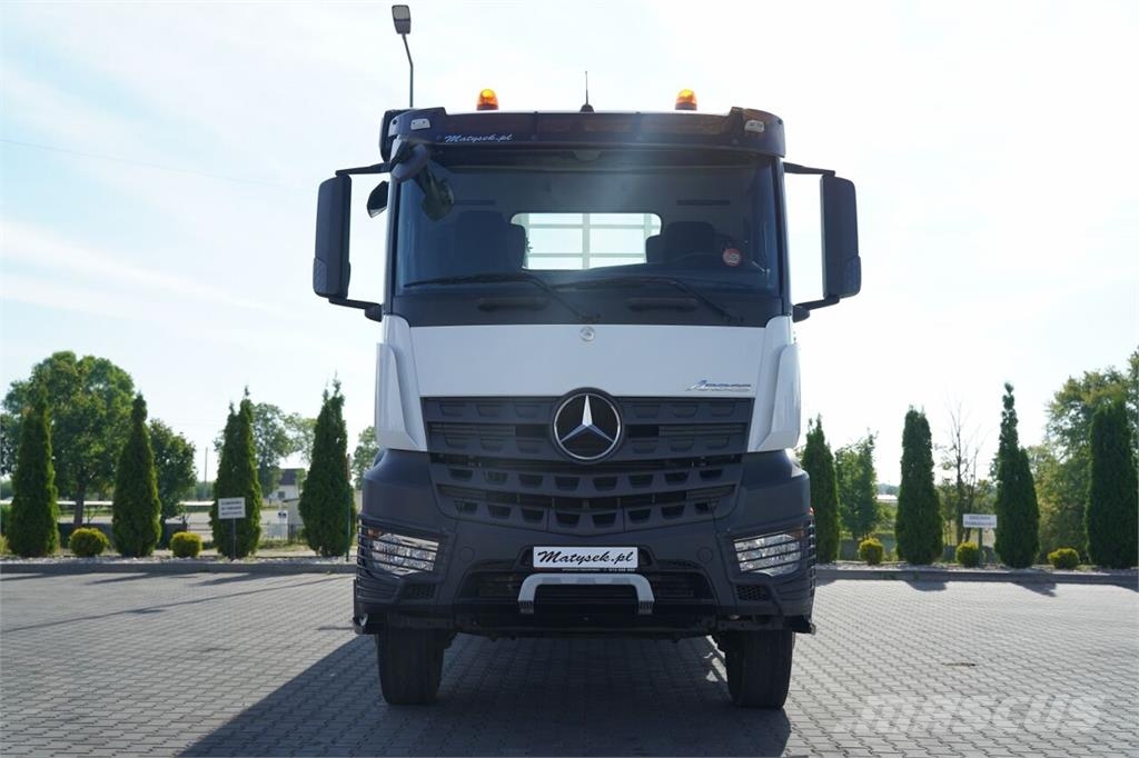Mercedes-Benz Arocs 2642 플랫베드/드롭사이드 트럭