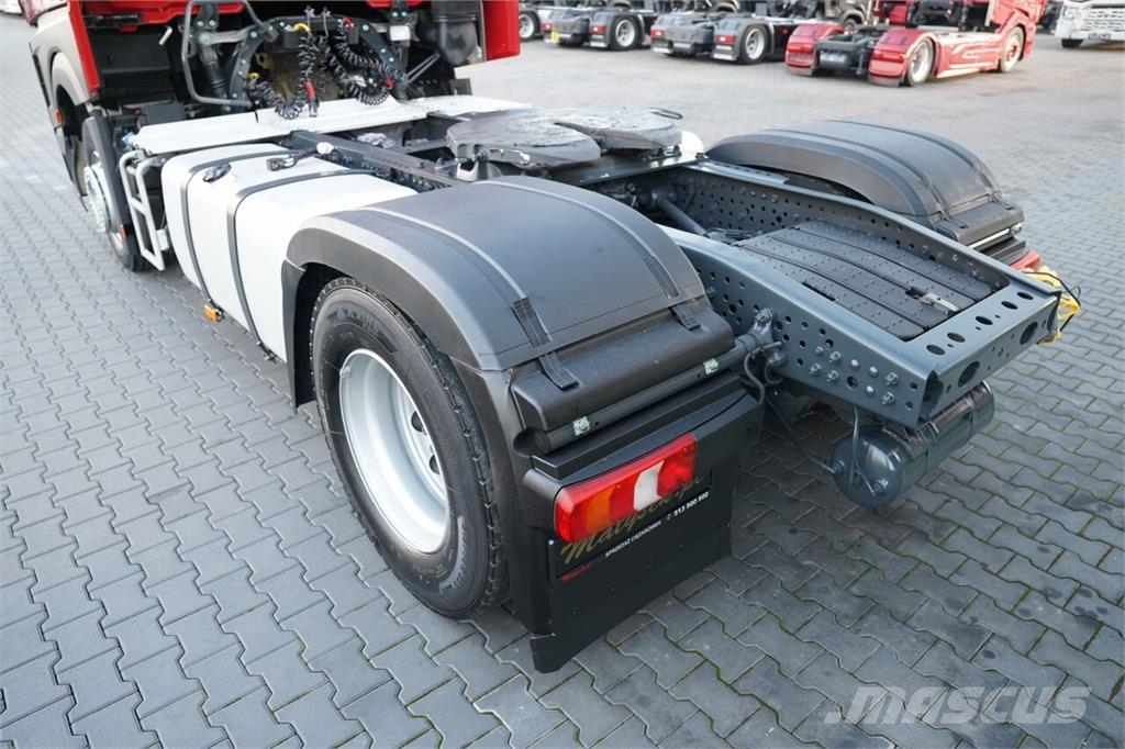 Mercedes-Benz ACTROS 1845 / MP5 Vetopöytäautot