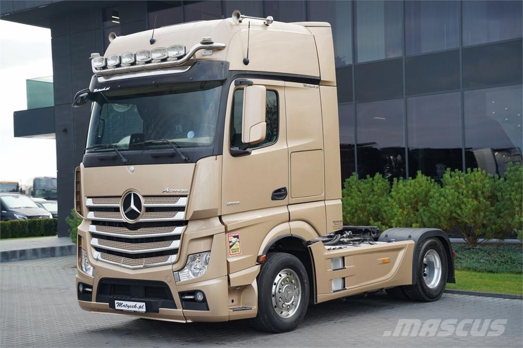 Mercedes-Benz ACTROS 18 53 Vetopöytäautot