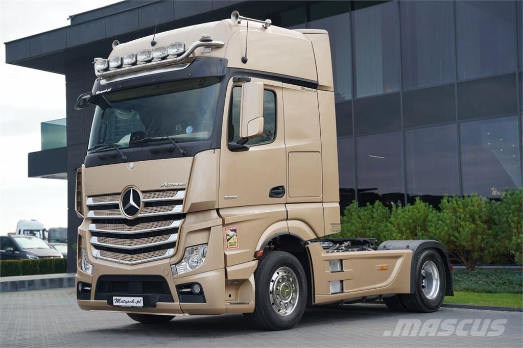 Mercedes-Benz ACTROS 18 53 Vetopöytäautot