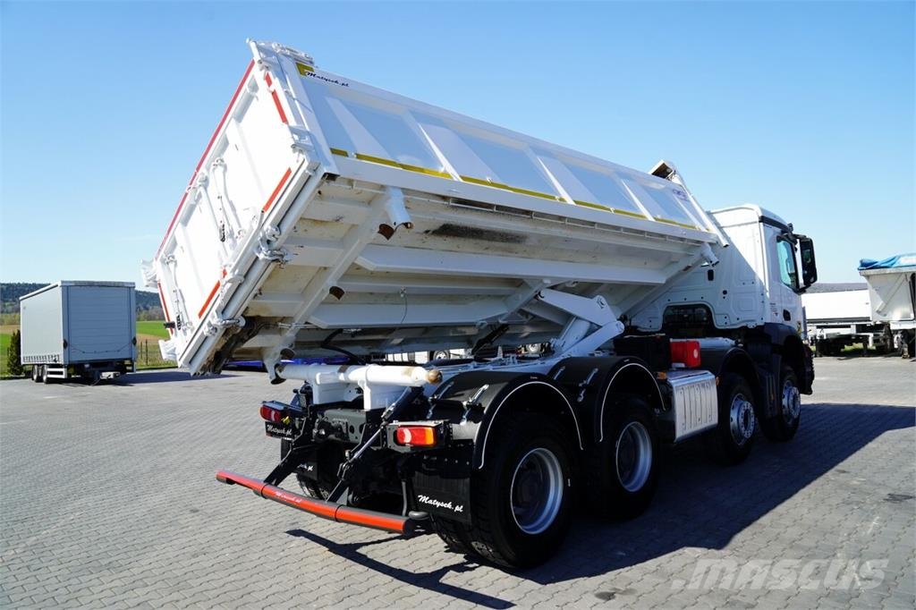 Mercedes-Benz AROCS 3243 / 8x4 / WYWROTKA DWUSTRONNA 6.1 M / HYD 傾卸式卡車
