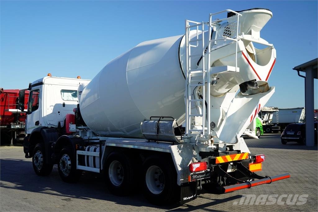 Mercedes-Benz AROCS 3240 Camiones hormigonera