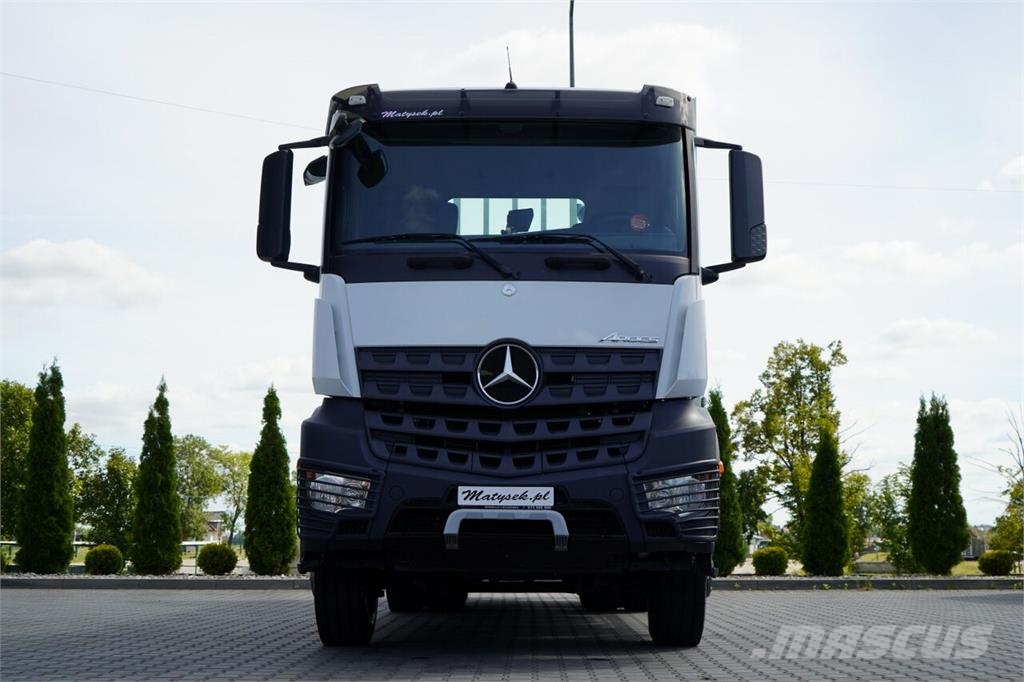 Mercedes-Benz AROCS 2643 Грузовики-платформы/боковая разгрузка
