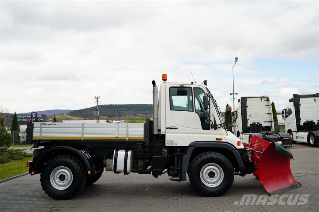 Mercedes-Benz UNIMOG  U300 Tienhoitoautot