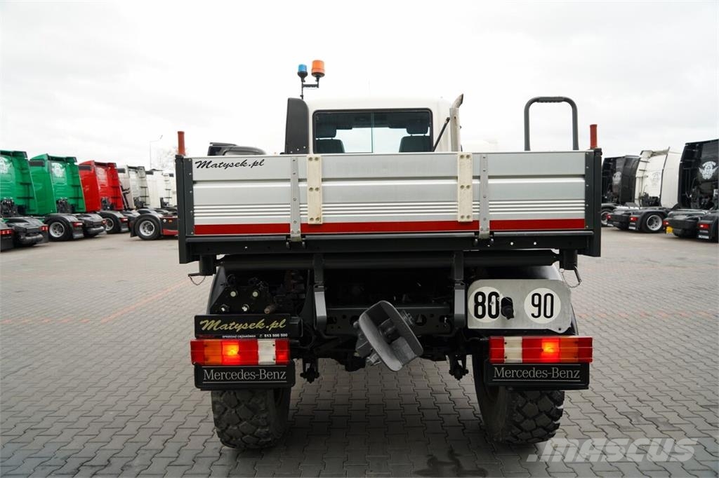 Mercedes-Benz UNIMOG  U300 Tienhoitoautot