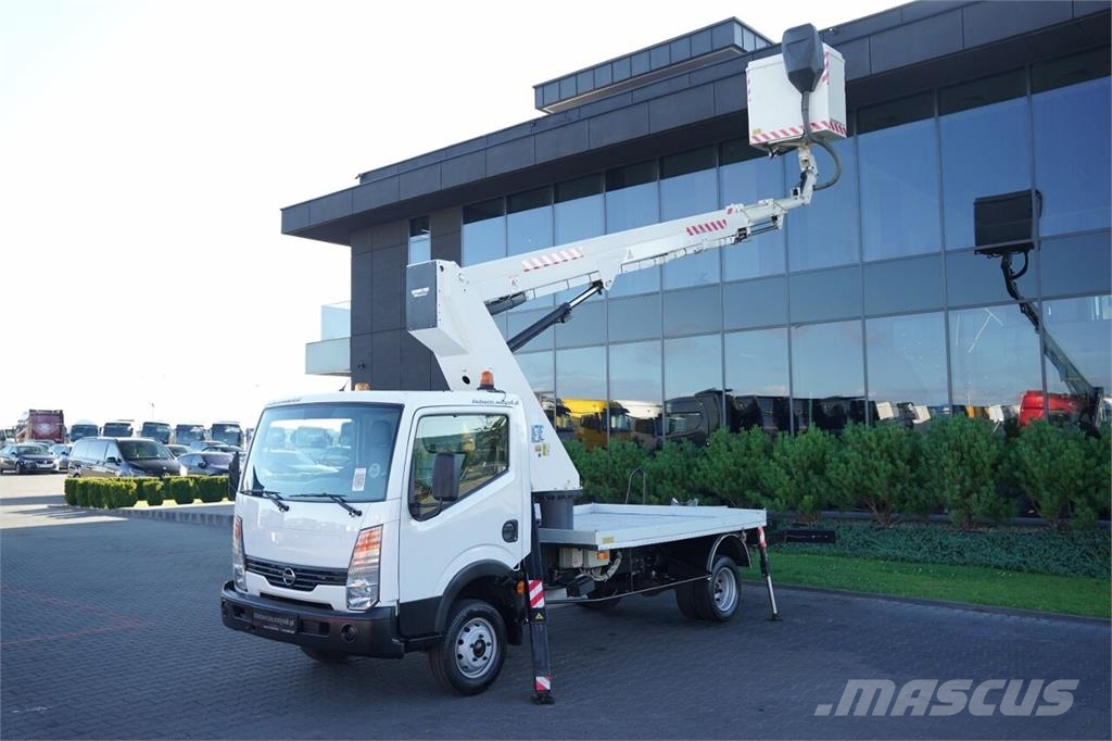Nissan CABSTAR Nostolava-autot