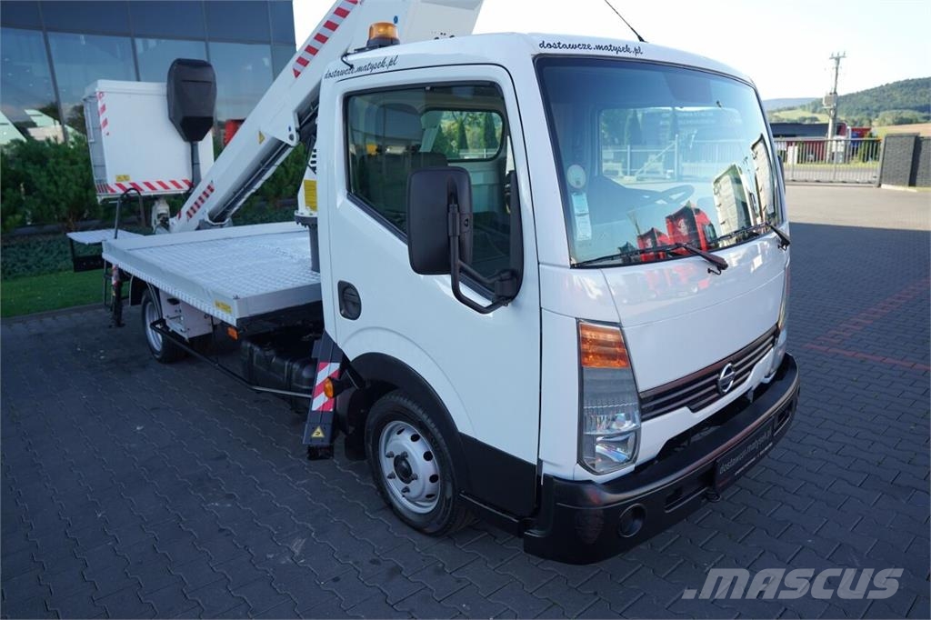 Nissan CABSTAR Nostolava-autot