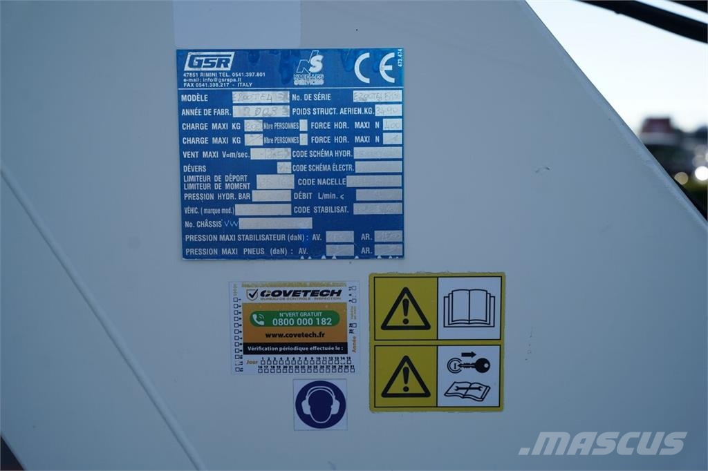 Nissan CABSTAR Nostolava-autot
