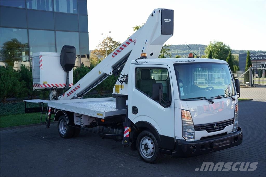 Nissan CABSTAR Nostolava-autot