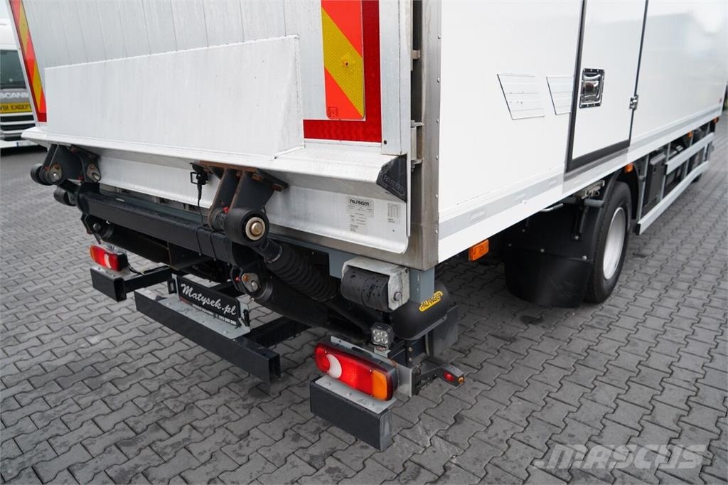 Renault D 250 / CHŁODNIA - 6,7 m / THERMO KING T 600R -200 Рефрижератори