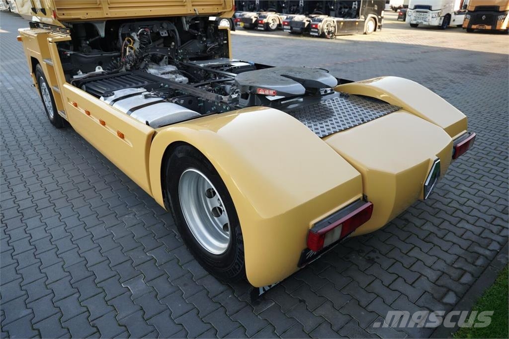 Renault MAGNUM 520 Vilcēji