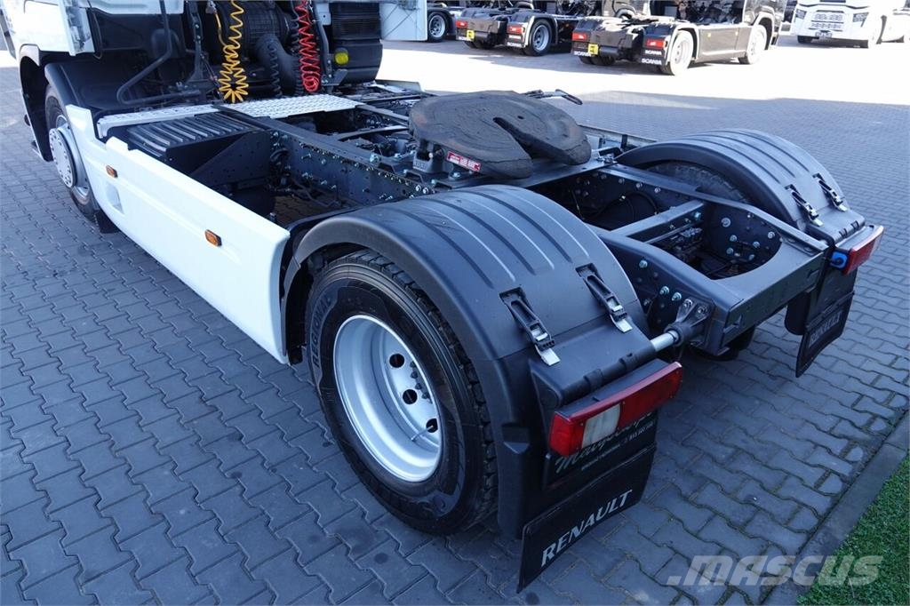 Renault Premium 450 Sadulveokid