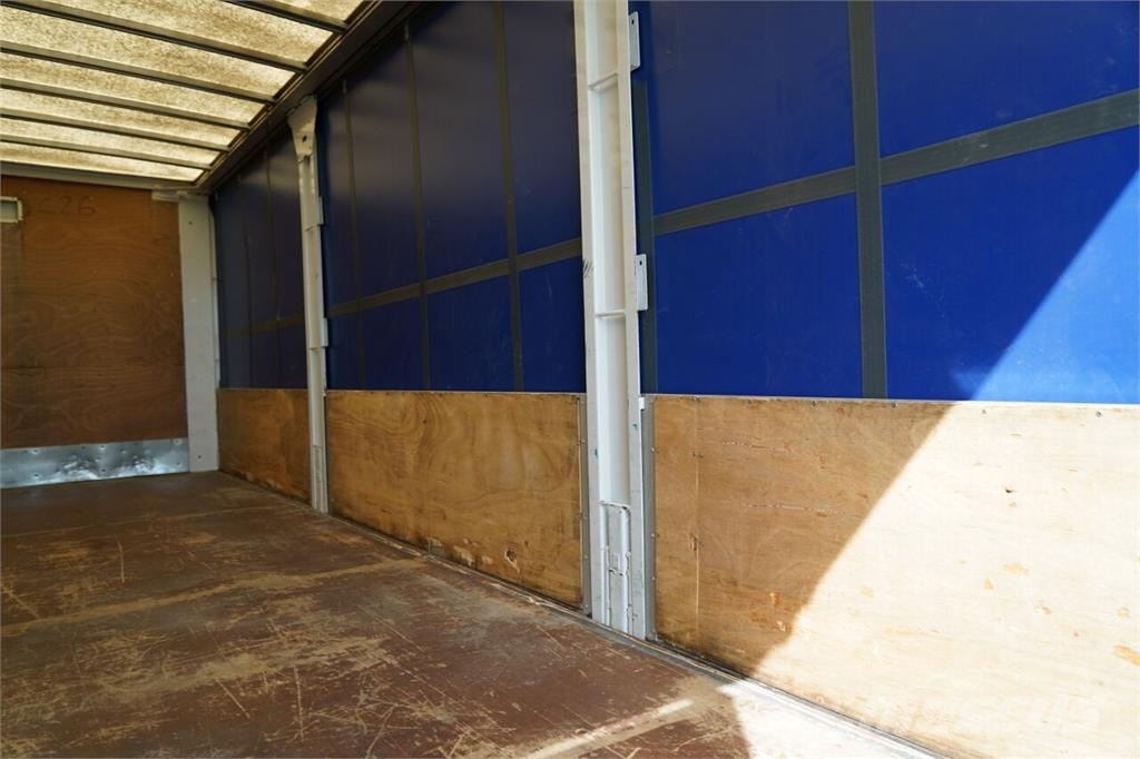 Renault PREMIUM 380 DXI Curtainsider trucks