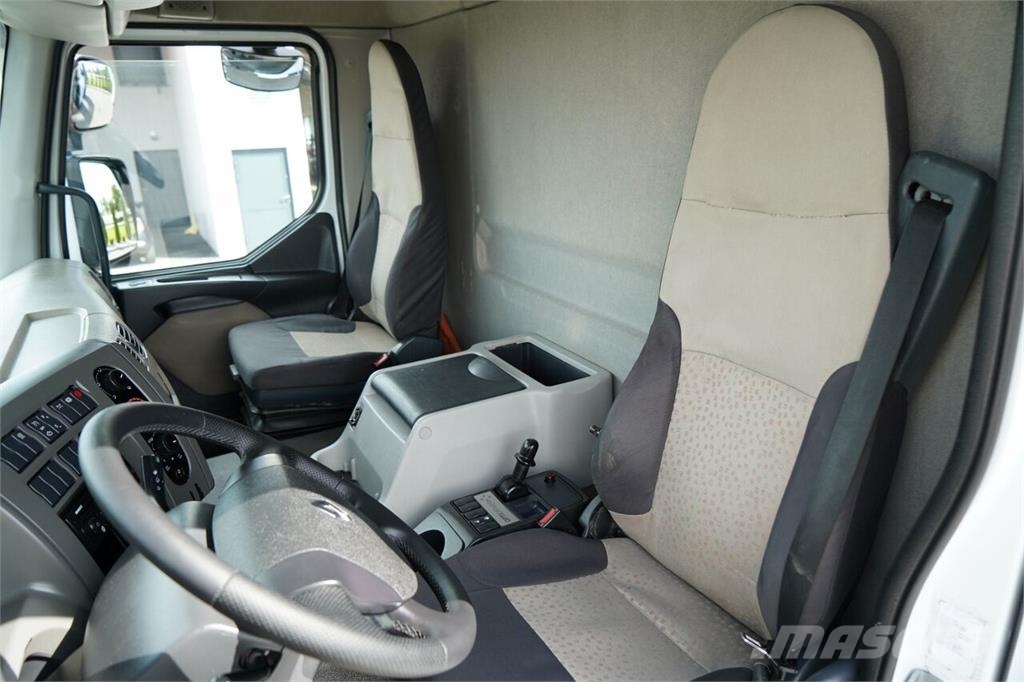 Renault PREMIUM 380 DXI Curtainsider trucks