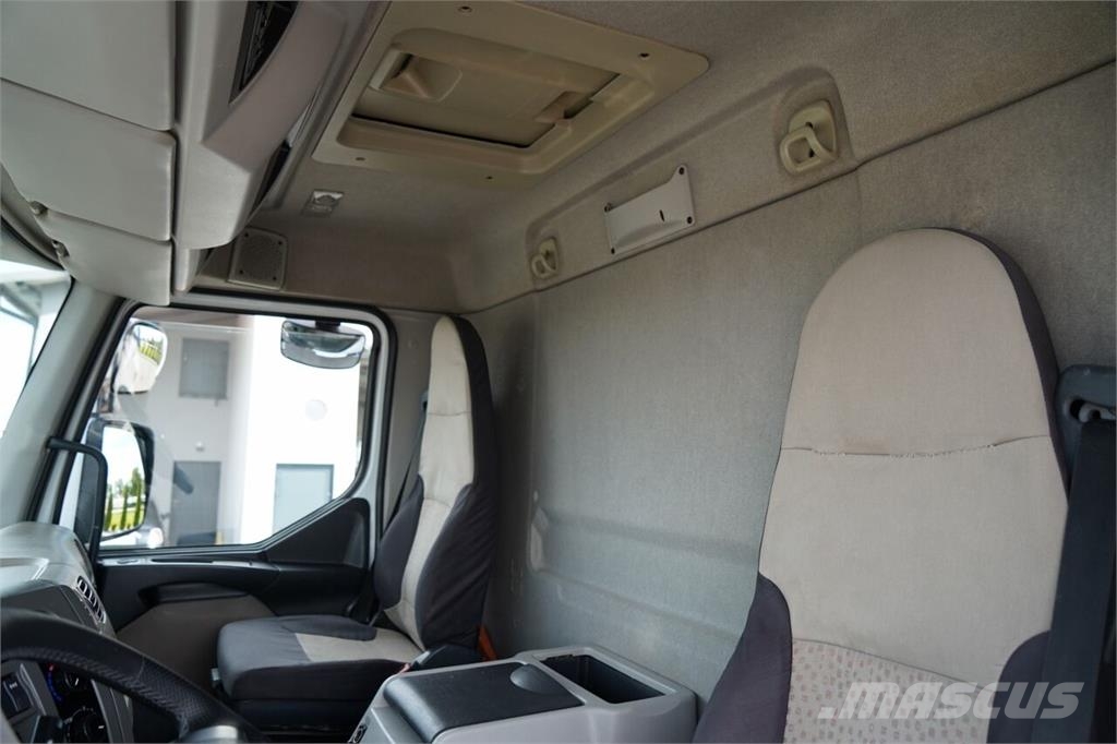 Renault PREMIUM 380 DXI Curtainsider trucks