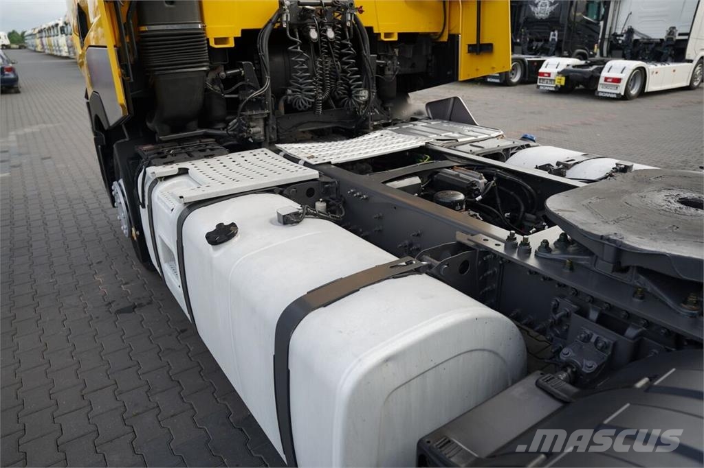 Renault T 440 Vetopöytäautot