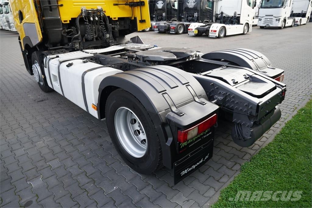 Renault T 440 Vetopöytäautot
