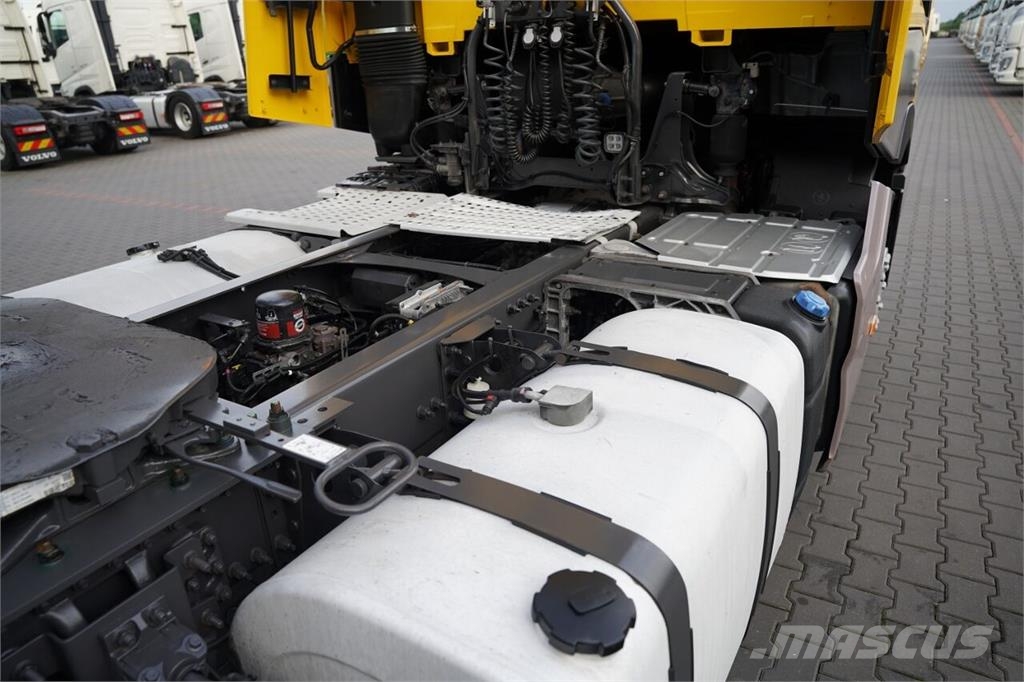 Renault T 440 Vetopöytäautot