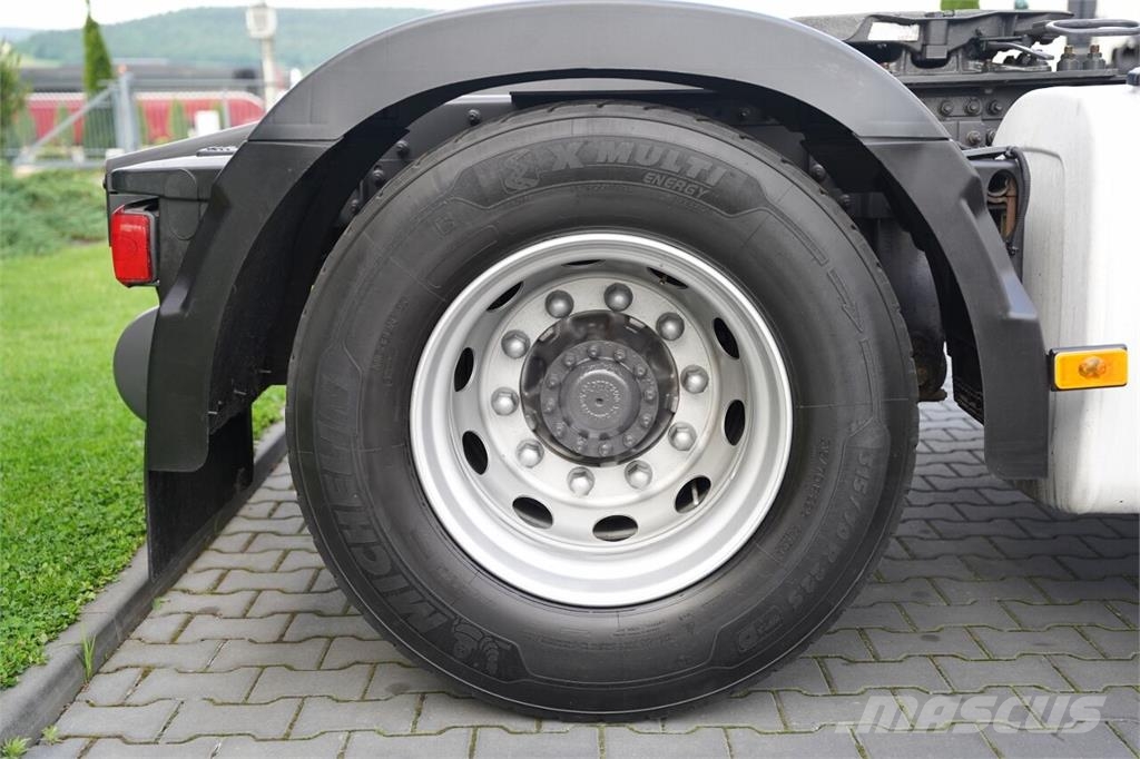 Renault T 440 Vetopöytäautot