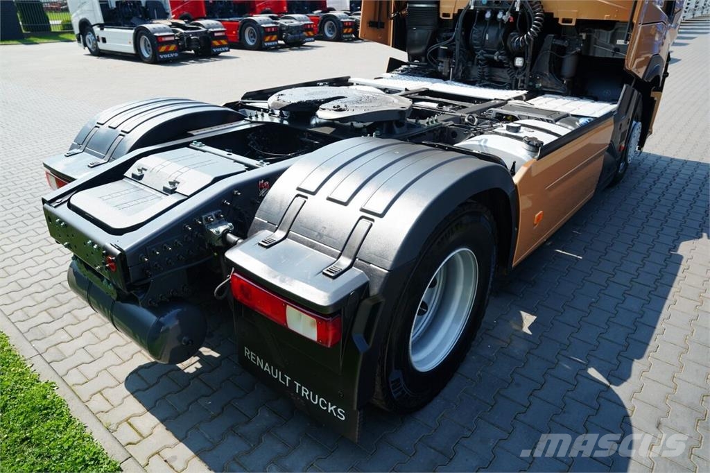 Renault T 520 曳引機組件