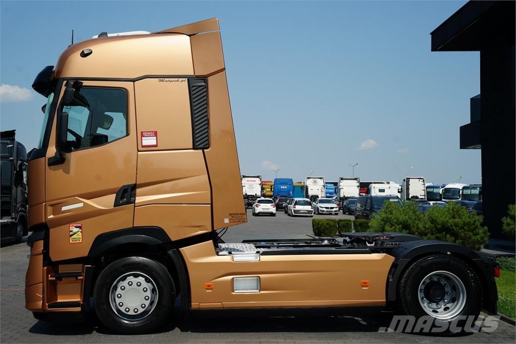 Renault T 520 曳引機組件