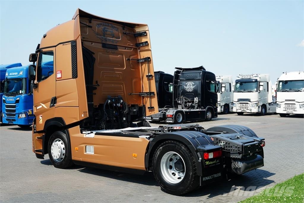 Renault T 520 曳引機組件