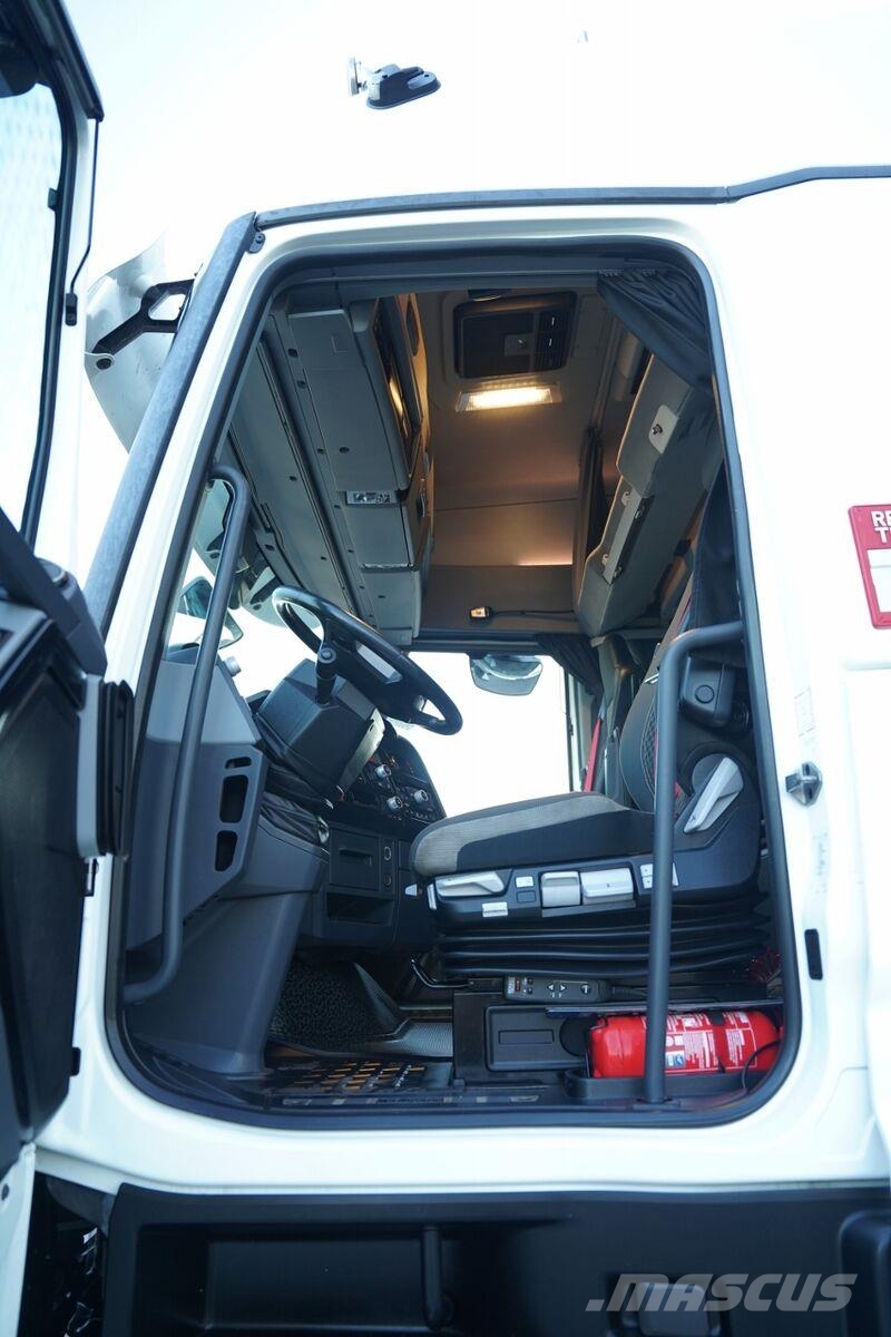 Renault T HIGH 520 / RETARDER / I-PARK COOL / EURO 6 Trekkers