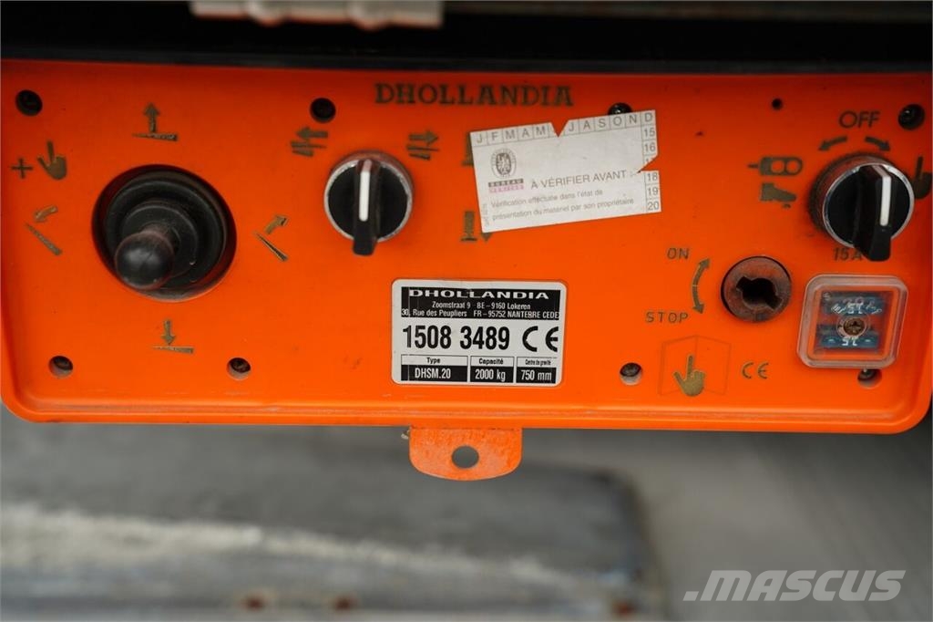 Scania P 320 カーテンサイダートラック