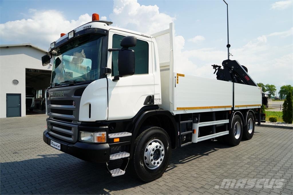 Scania P 360 / 6X4 / SKRZYNIOWY 4.85 + HDS HIAB 211 E-6 H Lastbil med lad/Flatbed