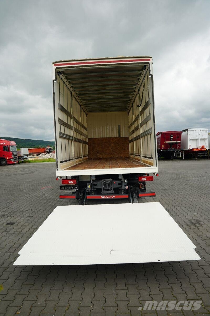 Scania R 450 Camiones de caja de lona