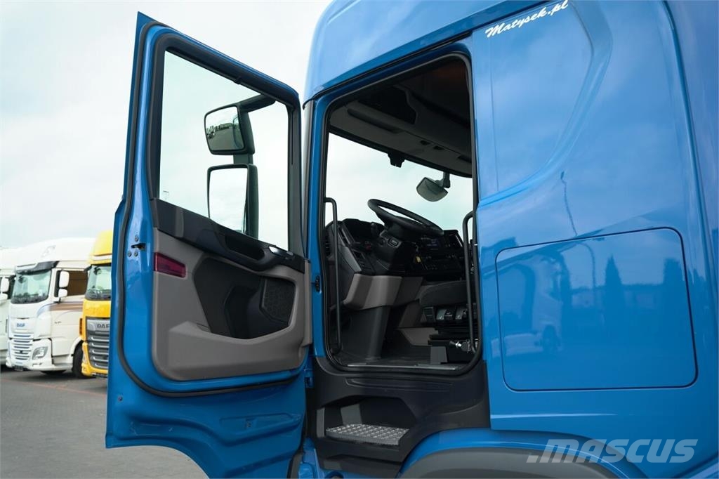 Scania R 450 Τράκτορες