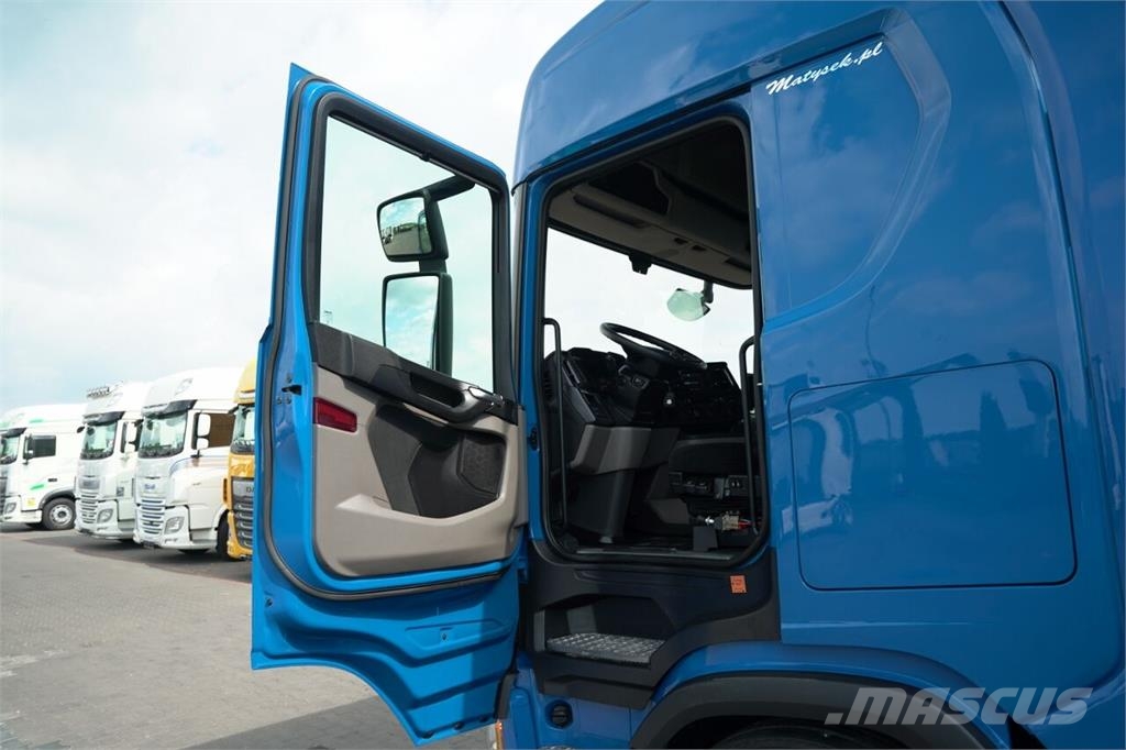 Scania R 450 Τράκτορες
