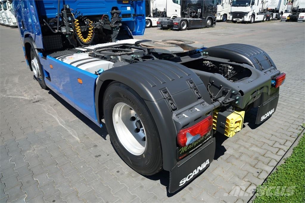 Scania R 450 وحدات الجر