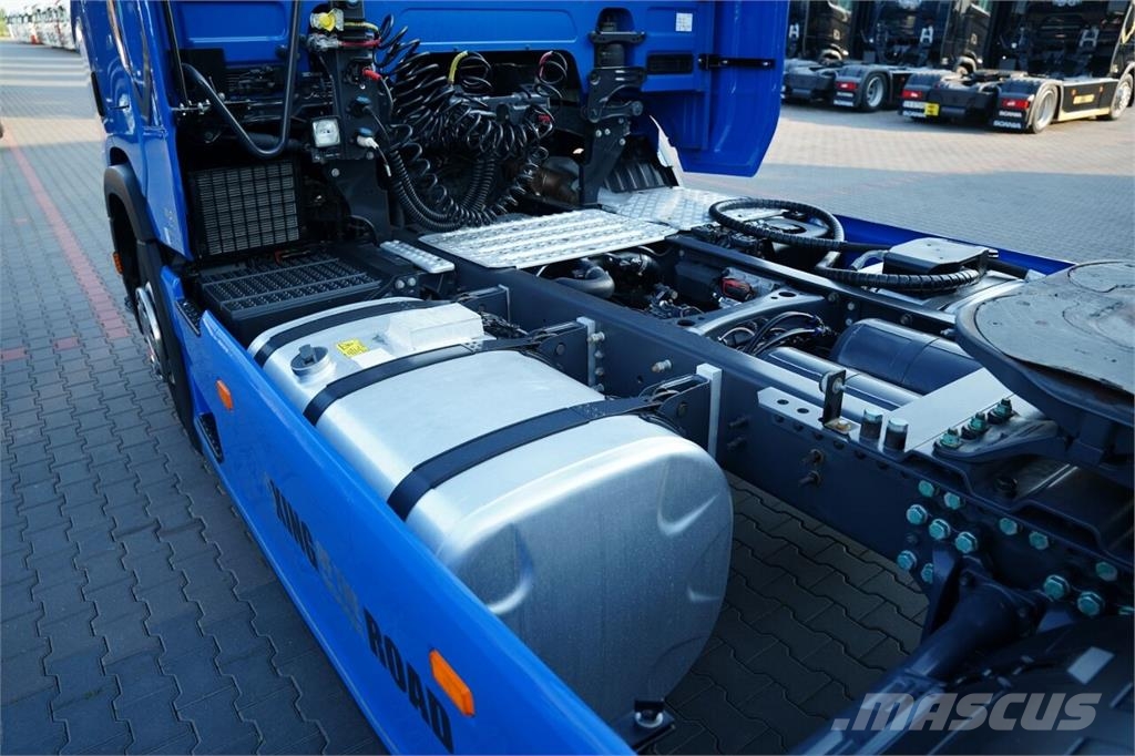 Scania R 450 وحدات الجر