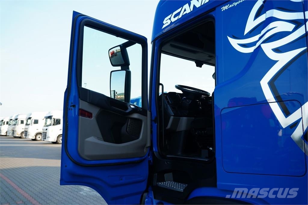 Scania R 450 وحدات الجر