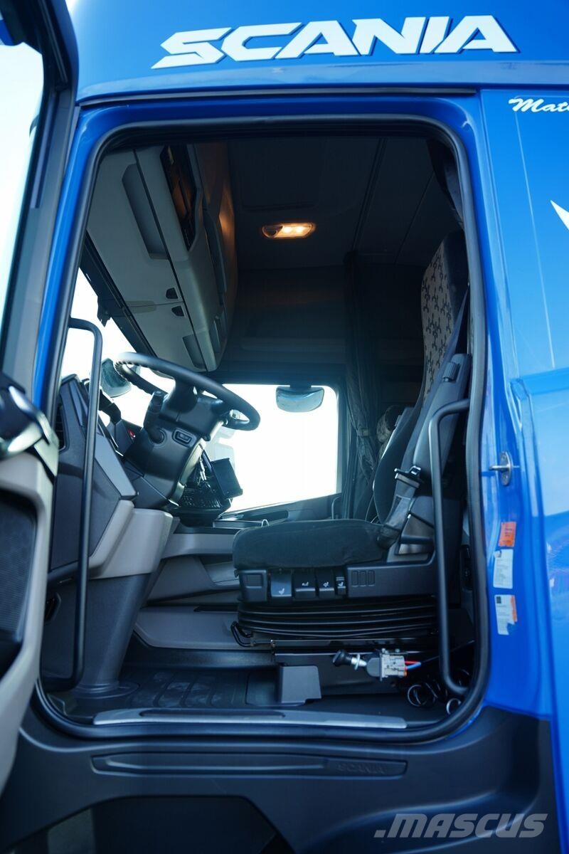 Scania R 450 وحدات الجر