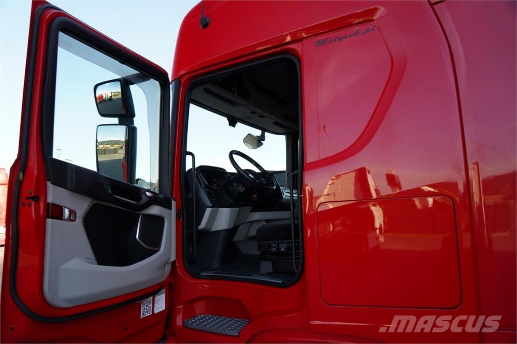 Scania R 450 Τράκτορες