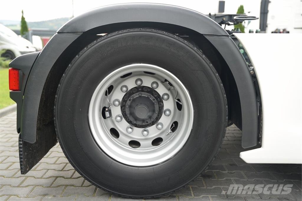 Scania R 450 Vetopöytäautot
